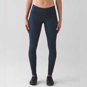 Lululemon Wunder Under Pant III
Shatter Weave Desert Teal Alberta Lake Size 4